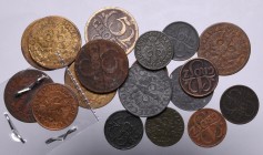 II Republic, Mix 18 coins
II Rzeczpospolita, Zestaw 18 monet
 W większości obiegowe stany zachowania. Patyna, nalot. Różne roczniki i nominały. 

...
