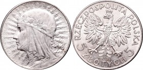 II Republic, 5 zlotych 1934, Women's Head
II Rzeczpospolita, 5 złotych 1934 Głowa kobiety
 Bardzo ładnie zachowany egzemplarz, połysk menniczy. 

...