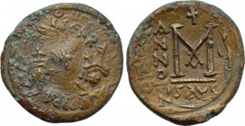 HERACLIUS with HERACLIUS CONSTANTINE (610-641). Follis. Isaura. Dated RY 8 (617/8).