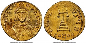 Leo III, the Isaurian (AD 717-740). AV solidus (21mm, 4.51 gm, 6h). NGC MS 4/5 - 3/5, clipped. Constantinople, 2nd officina, AD 717-720. d N D LЄO-N P...