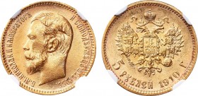 5 рублей 1910 года. АГ-(ЭБ). In holder NGC MS 65.

 Золото. Уздеников 0356(•). Биткин 36(R). Казаков 377(R). MS 65. 
 
 Отборный коллекционный экз...