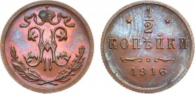 1/2 копейки 1916 года.

 Медь. 1,63г. Санкт-Петербургский монетный двор. Уздеников 3964. Биткин 276(R). Казаков 504(R). Brekke 274, 27(•). PROOF 64....