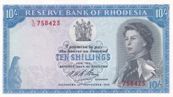 Rhodesia, 10 Shillings, 1968, XF (+),p27b

Serial Number: L/15 758423
Estimate: 200 - 400 USD