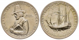 Half Dollar 1920, Denver, Landing of Pilgrims at Plymouth, Massachusetts, AG 12.5 g.
Conservation : presque FDC