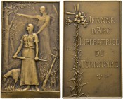 Frankreich-Königreich. Dritte Republik 
Bronzeplakette o.J. (1900) von D. Dupuis und A. Lechevrel, auf die Nationalheilige Jeanne d'Arc (1412- 1431, ...