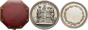Augsburg, Stadt. 
Silberne Prämienmedaille o.J. (um 1770/80) von J.M. Bückle, der Kunstschule. Nach rechts stehender, antik gewandeter Lehrer überrei...