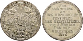 Rothenburg ob der Tauber, Stadt. 
Versilberte Bronzemedaille 1882 auf das Festspiel "Der Meistertrunk". Aufgehende Sonne über der Stadtansicht von We...