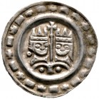Ulm, königliche Münzstätte. Konrad IV. und Elisabeth von Bayern 1237-1254 
Brakteat um 1245/50. Über einem mit zwei Kugeln gefüllten Zweibogen erhebe...