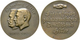 Drittes Reich. 
Bronzemedaille 1933 unsigniert, auf die Ernennung Hitlers zum Reichskanzler durch Hindenburg. Beide Köpfe hintereinander nach links /...
