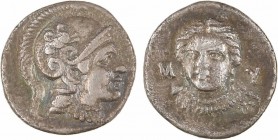 Éolide, Myrhina, hémidrachme, c.300 av. J.-C
A/anépigraphe
Tête casquée d’Athéna à droite
R/M - Y
Buste drapé d’Artémis de trois quarts face à gau...