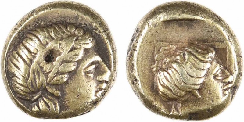 Lesbos, Mytilène, hecté en électrum, c.377-326 av. J.-C.
A/Anépigraphe
Tête la...