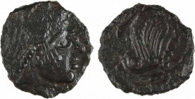 4Carnutes, bronze PIXTILOS à l'aigle dans le temple, classe VIII, c.40-30 av. J.-C.
A/[PIXTILOS]
Profil masculin à droite, portant un diadème perlé ...