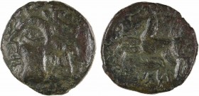 Aulerques Éburovices, bronze au cheval et au sanglier, c.60-50 av. J.-C.
A/Anépigraphe
Profil à gauche, la chevelure figurée par des S étirés
R/Ané...