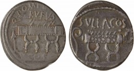 Pompeia, denier, Rome, 54 av. J.-C
A/Q. POMPEI. Q. F./ RVFVS // COS
Chaise curule placée sur une estrade, entre une flèche et une branche de laurier...