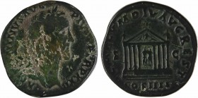 Antonin, sesterce, Rome, 158-159
A/ANTONINVS AVG PIVS P P TR P XXII
Tête laurée à droite
R/TEMPLVM DIV AVG REST/ COS IIII/ S/ C
Temple octastyle d...