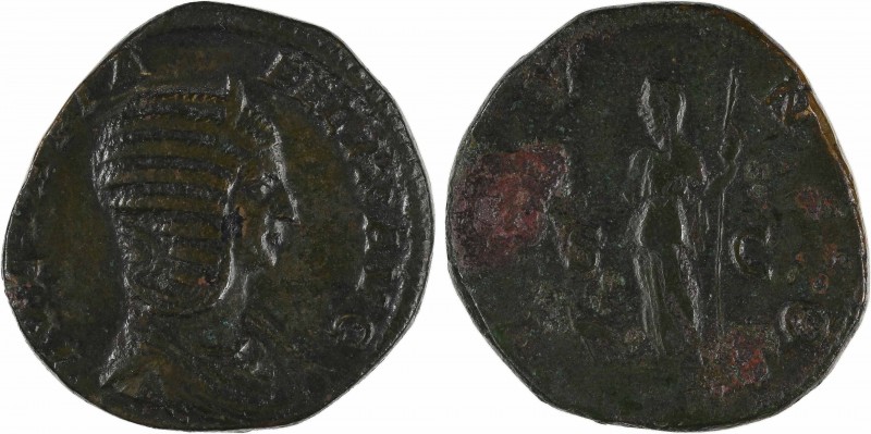 Julia Domna, sesterce, Rome, 211-217
A/IVLIA PIA FELIX AVG
Buste drapé à droit...