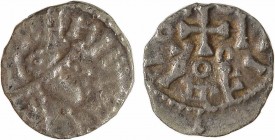 Anglo-saxons, denier ou sceatta, s.d. (c.700-740)
Tête diadémée à droite
R////IOFI//
Croix cantonnée d'annelets
TTB, R. Argent, 11,0 mm, 1,15 g, 6...