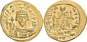 Phocas, 602-610. Solidus (Gold, 22 mm, 4.49 g, 6 h), Constan­tinople, 5th officina = E, 607-610. d N FOCAS PERP AVI Crowned, draped and cuirassed bust...