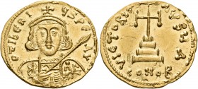 Tiberius III (Apsimar), 698-705. Solidus (Gold, 21 mm, 4.40 g, 6 h), Constantinople, 1st officina = A. D TIbERI-ЧS PE AV Crowned and cuirassed bust of...