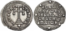 Leo VI the Wise, 886-912. Miliaresion (Silver, 24 mm, 3.02 g, 12 h), Constantinople, 886-908. I?SЧS XRISTЧS ?ICA Cross potent on base and three steps;...