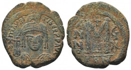 Justinianus I (527-565 AD). AE Half Follis 

Condition: Very Fine

Weight: 12.20 gr
Diameter: 28 mm
