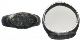 Silver Ring , fleur-de-lys, Crusader Holy Lands under Crusaders, 10th-12th Century A.D. 

Condition: Very Fine

Weight: 4.20 gr
Diameter: 20 mm