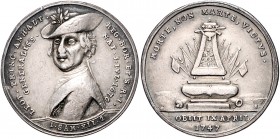 Anhalt - Dessau Leopold 1693-1747 Silbermedaille 1747 (unsign.) auf seinen Tod Mann 916. 
31,7mm 12,8g ss