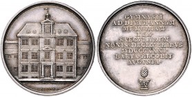 Augsburg - Stadt Silbermedaille 1831 (v. Neuss) auf das 300-jährige Bestehen des St. Anna-Gymnasiums Forster 165. 
winz.Rf., 31,6mm 11,2g vz+