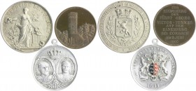 Württemberg Wilhelm II. 1891-1918 Lot o.J. von 3 Stücken: Versilberte Prämie der gewerblichen Fortbildungsschule zu Biberach (Hitzespuren, 41,5mm 22,4...