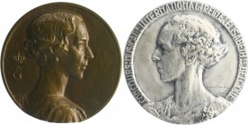 Belgien Baudoin 1951-1993 Lot o.J. von 2 Bronzemedaillen (v. Alfred Courtens) auf Königin Elisabeth: 1953 als Vorsitzende des Belgischen Roten Kreuzes...
