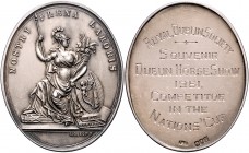 Großbritannien Elizabeth II. Silbermedaille 1961 (v. Mossop) gravierte Preismedaille der Dubliner Pferdeschau 
46,8x57,1mm 60,6g f.st