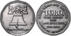 USA Zinngussmedaille 1975 der TORO-Company, auf den Besuch der Schweizer Händler 
83,8mm 141,1g gussfr.