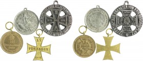 - Militaria, Orden und Ehrenzeichen Lot o.J. von 4 Stücken: Eisenmedaille 1870 Zur Erinnerung an Deutschlands Heldenkampf gegen Frankreich, gefertigt ...