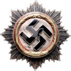 - Militaria, Orden und Ehrenzeichen Deutsches Kreuz in Gold 1941 mit 4 Nieten, ohne Hersteller OEK 3839. 
Emaille und Nadelsystem intakt vz