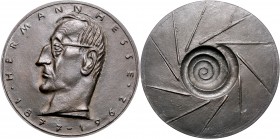 - Personen - Hesse, Hermann 1877-1962 Bronzeguss 1962 (v. K.W.) auf seinen Tod 
79,6mm 166,7g gussfr.