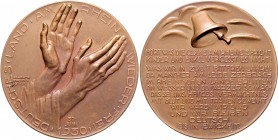 - Allgemeine Medaillen Bronzemedaille 1930 (v. Fahrner, Freudenstadt) auf die Rheinlandräumung 
60,2mm 84,1g st