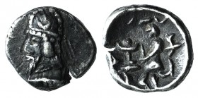 Kings of Persis, Darios (Darev) II (mid 1st century BC). AR Obol (10mm, 0.64g, 9h). Bearded bust l., wearing diadem and Parthian-style tiara with cres...