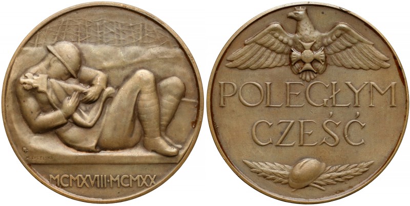 Medal Poległym Cześć 1924 r.
 Pozostałości lakieru w zakamarkach, pojedyncze sk...