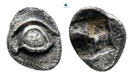 Lesbos. Uncertain mint 550-440 BC. 
1/72 Stater BI

5 mm., 0,12 g.

Eye / Q...