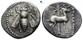 Ionia. Ephesos  200-150 BC. ΑΠΟΛΛΩΝΙΟΣ (Apollonios), magistrate. Drachm AR