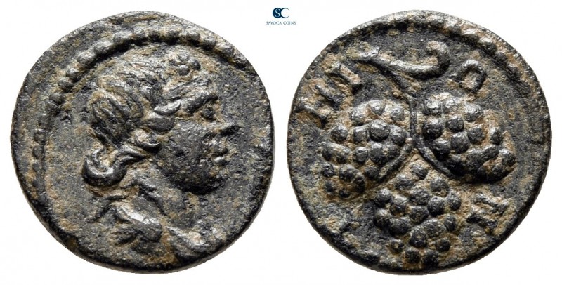 Ionia. Teos. Pseudo-autonomous AD 250-276. 
Bronze Æ

12 mm., 1,47 g.

Drap...