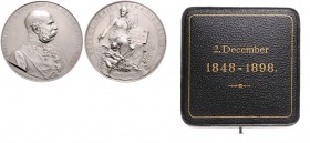 FRANZ JOSEPH I (1848 - 1916)&nbsp;
Silver medal 50th Anniversary of Franz Joseph I´ Reign, original box, 1898, 99,8g, Wien. J. Tautenhayn, 60 mm, Ag ...