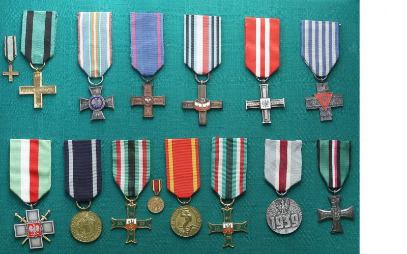 Decorations, Orders, Badges
POLSKA / POLAND/ POLEN / POLSKO / RUSSIA / LVIV

...