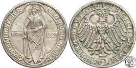 Germany
WORLD COINS

Germany, Weimar. 3 Mark 1928 A, Naumburg 

Delikatny połysk, patyna. Rzadsza moneta.Weege 34;Jaeger 333

Details: 15,00 g ...