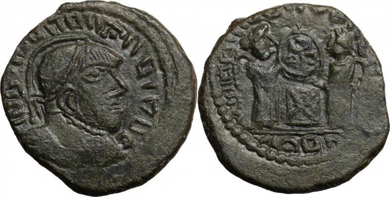 Constantine I (307-337). AE Follis. Barbaric imitation, uncertain mint. D/ Blund...