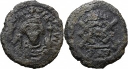 Phocas (602-610). AE Follis, Ravenna mint. D/ Crowned, draped and cuirassed bust facing, holding mappa and globus cruciger. R/ X-X/X-X with star betwe...