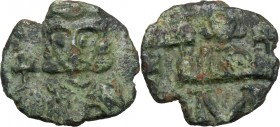 Leo III the Isaurian (717-741). AE Follis, Ravenna mint. D/ Facing bust of Leo, wearing crown and chlamys, and holding globus cruciger and akakia. R/ ...