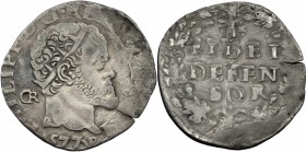 Napoli. Filippo II di Spagna (1554-1598). Carlino 1577 con sigle GR e VP. P/R 41. MIR 182/11. AG. g. 2.75 mm. 22.00 RR. BB.