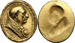 Paolo II (1464-1471), Pietro Barbo. Medaglia ovale unifacie fusa. AU. g. 18.06 43x38 mm SPL. Epoca della fusione incerta.