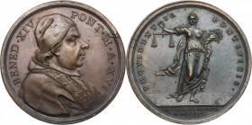 Benedetto XIV (1740-1758), Prospero Lambertini. Medaglia A. XVI, premio per gli ufficiali della Zecca Pontificia. D/ BENED XIV PONT M A XVI. Busto a d...